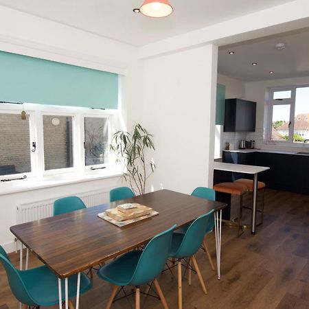 Beautiful Large 3-Bed Coastal Flat With Parking. Apartment Frinton-on-Sea Exterior photo